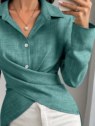 قميص نسائي بأكمام طويلة غير متماثلة بأسلوب فرنسي - لون صلب أنيق، ياقة مدورة، مقاس عادي لفصل الربيع/الخريف، ملابس كاجوال متعددة الاستخدامات إلى ملابس رسمية، بلوزات بأكمام طويلة