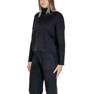 Cleré Black Viscose Turtleneck