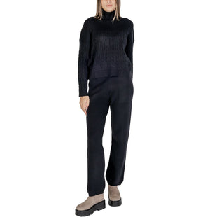 Cleré Black Viscose Turtleneck
