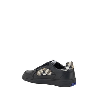 Burberry Black Calf Leather Bos Taurus Low Top Sneakers